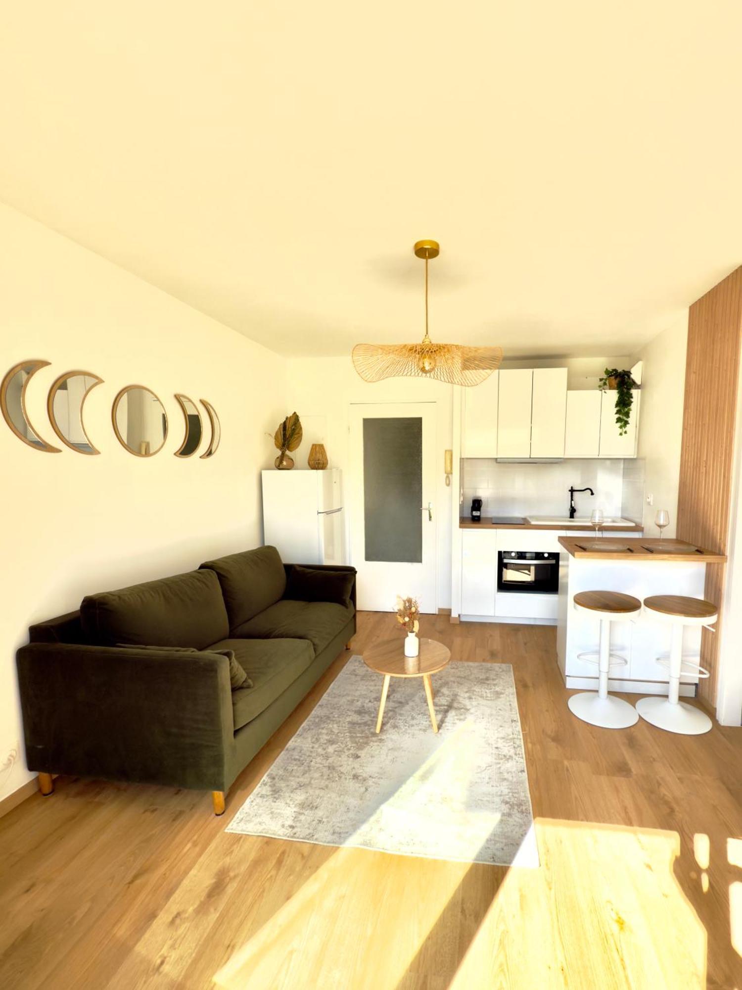 Appartement Cosy 1 Chambre Pour 2 Pers - Renove - Terrasse - Parking Dinard Exterior photo